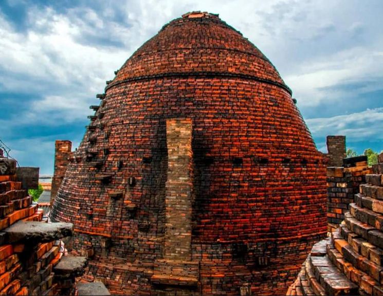 Mang-Thit-pottery-brick-village-Mekong-Delta-Vietnam-2